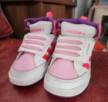 Basket bébé adidas taille 20