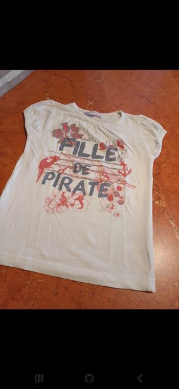 T.shirt fille taille 6 ans