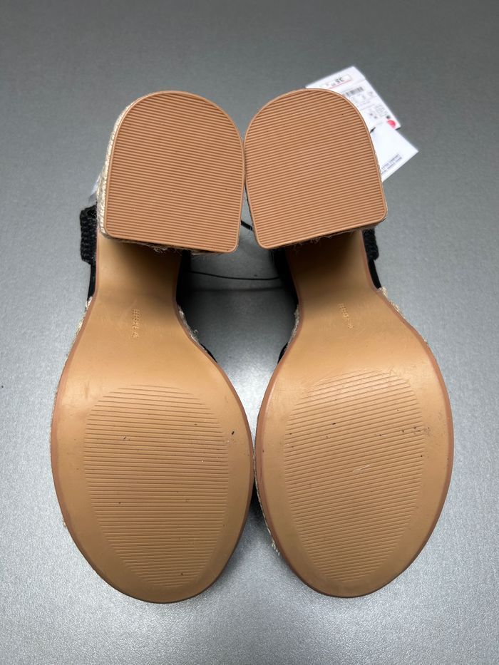 Sandales noires compensées à talons Bershka - Pointure 40 - photo numéro 5
