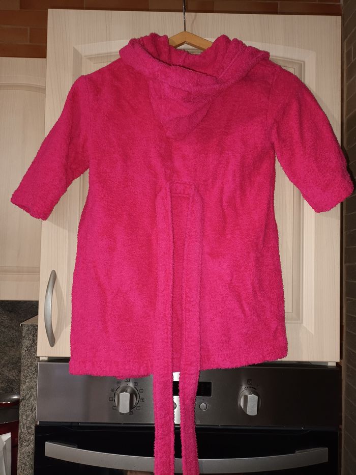 Peignoir 👧 taille 4 6 ans - photo numéro 3