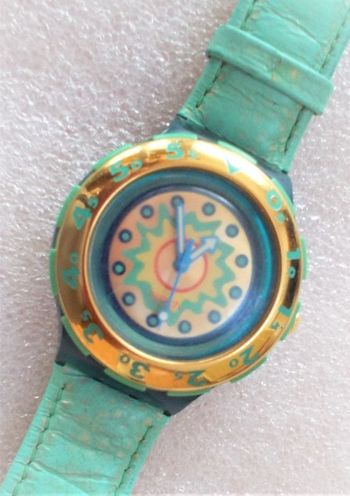 Montre SWATCH Collecteur "En Vague"
