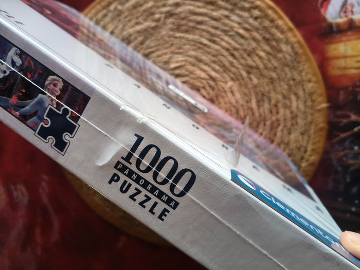 Puzzle 1000 pièces Disney Reine des neiges - photo numéro 3