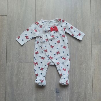 Très joli pyjama été Minnie. Fille 3 mois. Marque Disney Orchestra