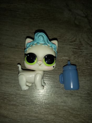 chat poupée LOL surprise pets serie 3 royal kitty