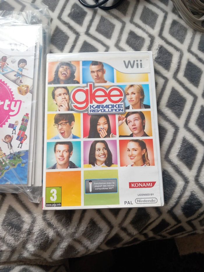 Wii blanche en boite complete avec 3 jeux - photo numéro 7