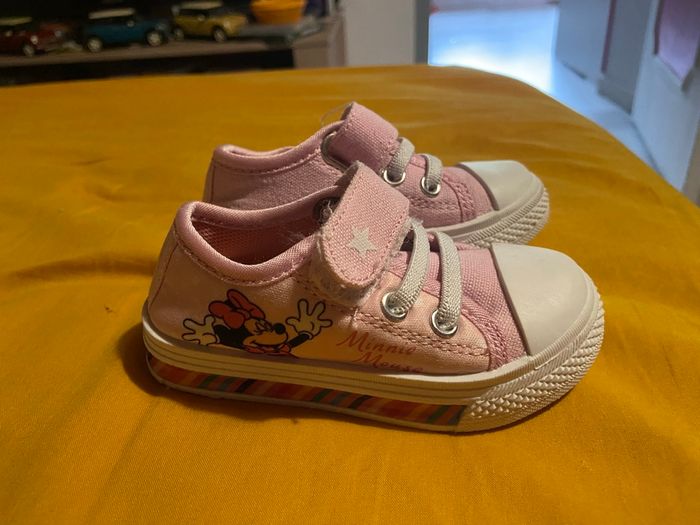 Chaussure rose Minnie taille 22 - photo numéro 2