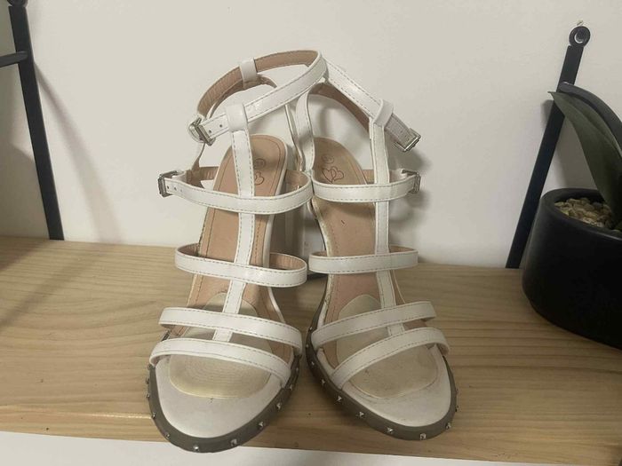 Escarpins à brides - photo numéro 2