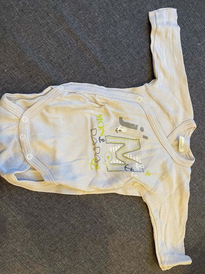 Lot de body 1 mois - photo numéro 3