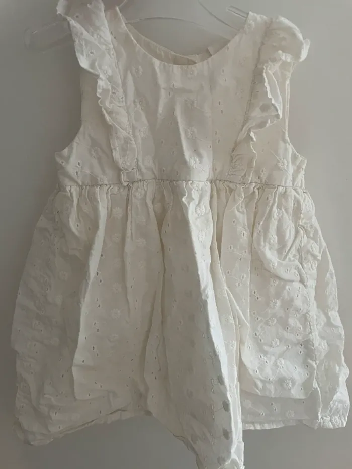 Robe blanche neuf sans étiquette H&M