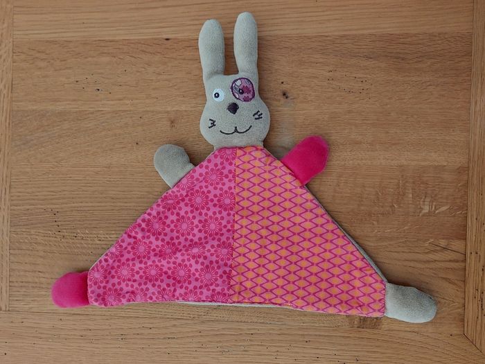 Doudou plat lapin - On chuchote à mon oreille