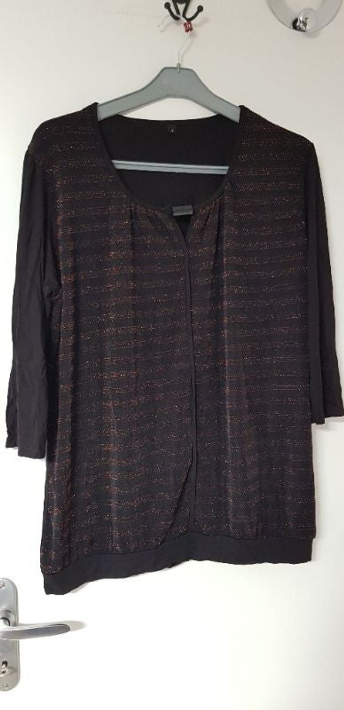 Blouse pailletée taille 6 neuve