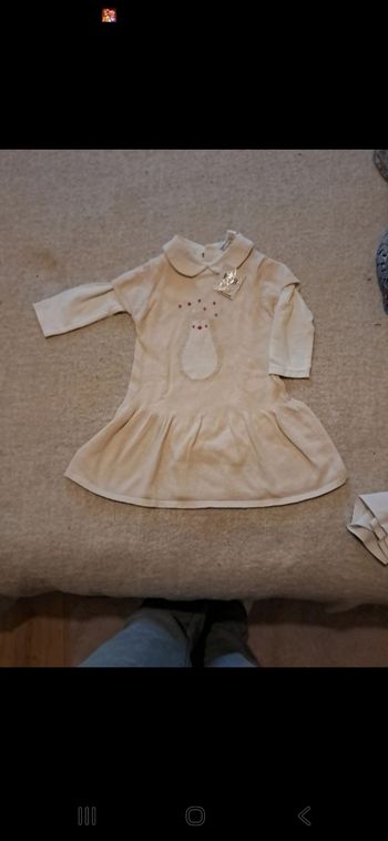 Petite robe bébé 9mois neuve