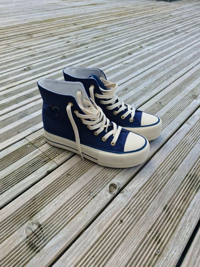Chaussures montantes