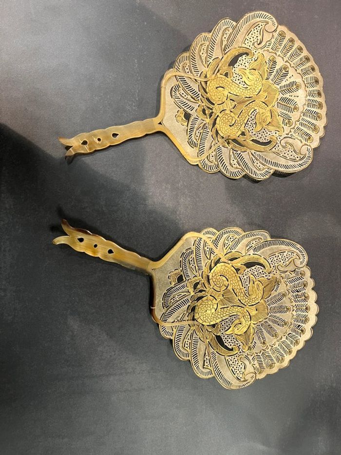 Lot de deux éventails anciens Indonésiens  Motifs dorés - photo numéro 2