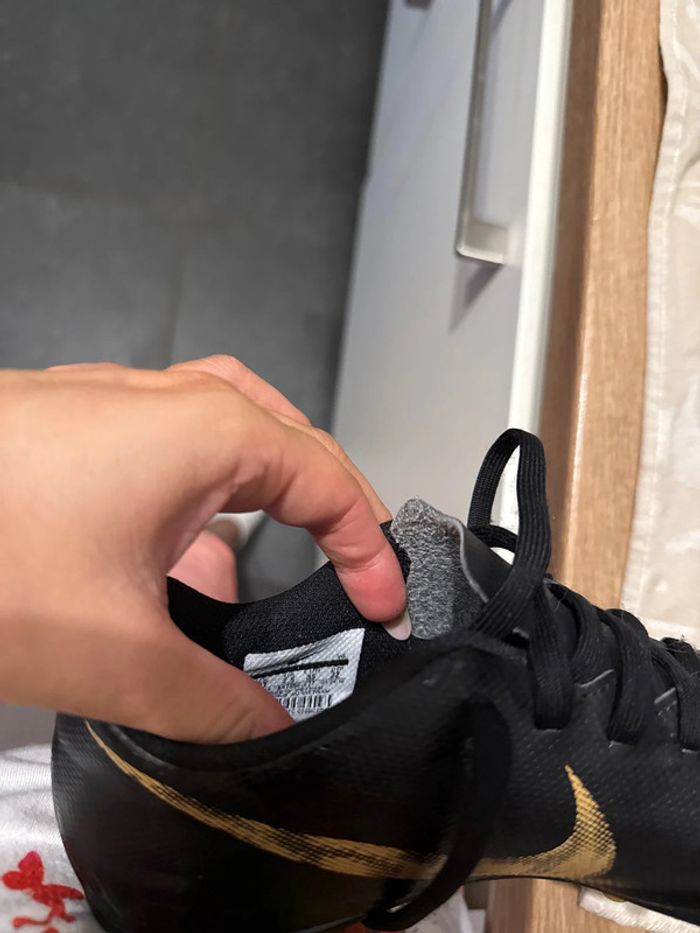 Chaussure de foot Nike - photo numéro 6