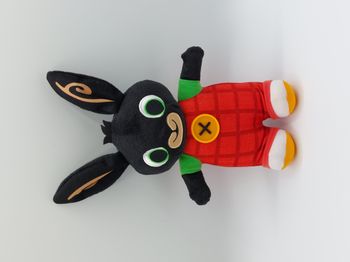 Peluche doudou lapin noir Bing FISHER PRICE MATTEL 2015 salopette rouge lire SVP