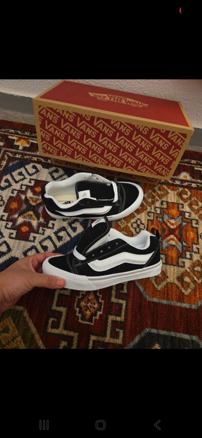 Vans neufs - photo numéro 2