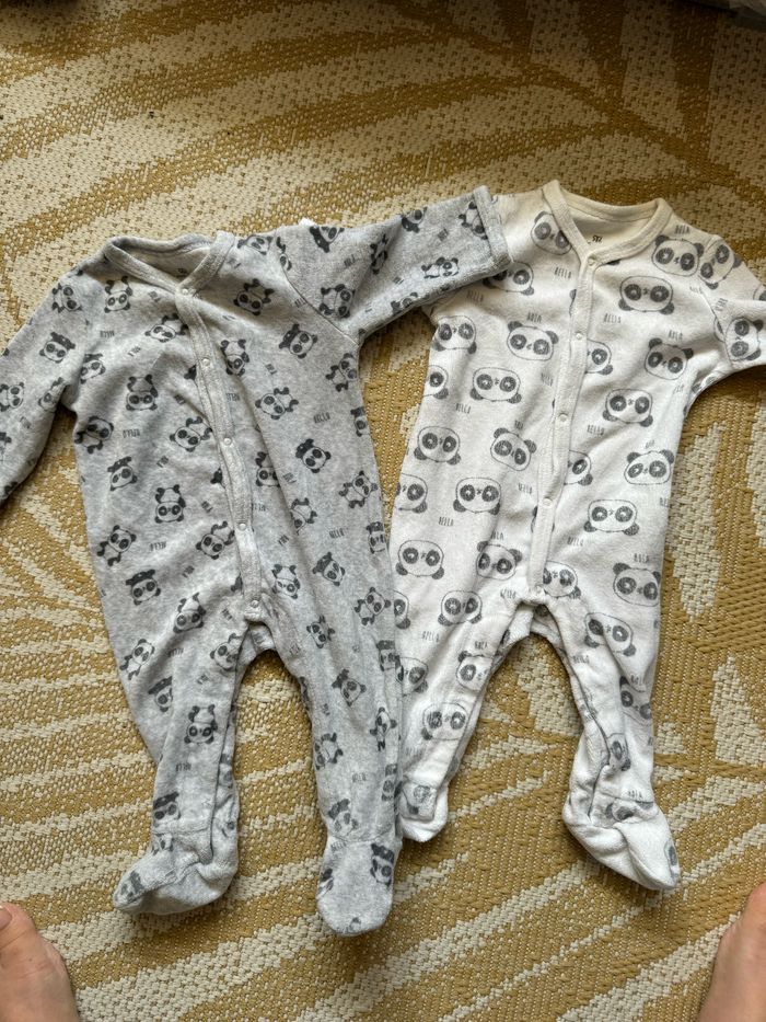 Lots deux pyjamas en velours