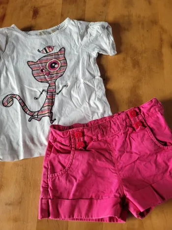 Ensemble short + t shirt 4 ans