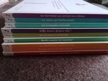 9 livres mcdo Hachette 