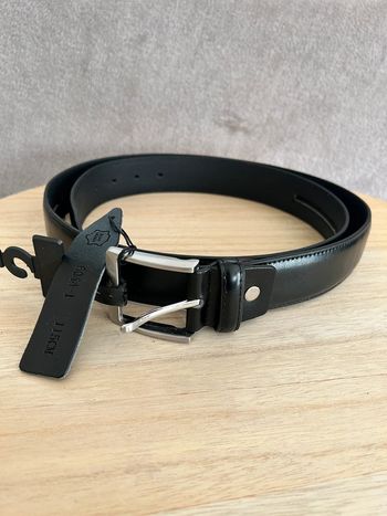 Ceinture en cuir noir taille 115 cm