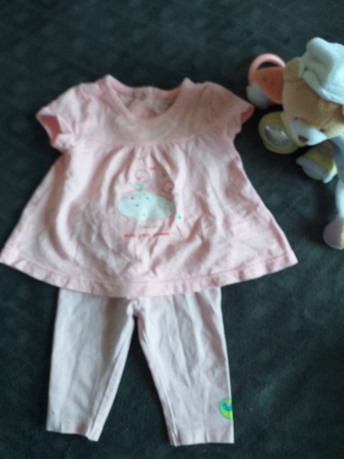 Ensemble fille ( legging et pull) 1 mois Orchestra