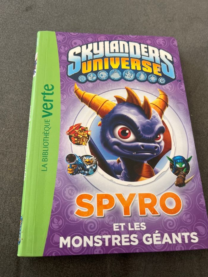 Livre bibliothèque verte. Skylanders universe tome 1 - photo numéro 1
