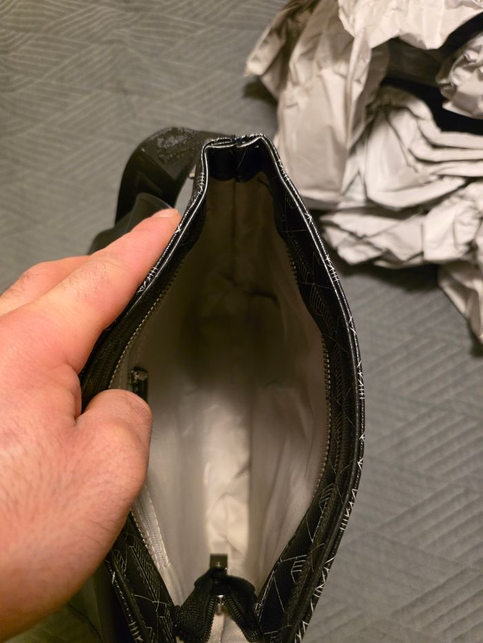 Sac à bandoulière Lacoste - photo numéro 8