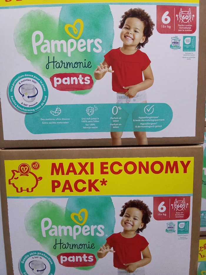 Couches Pampers harmonie