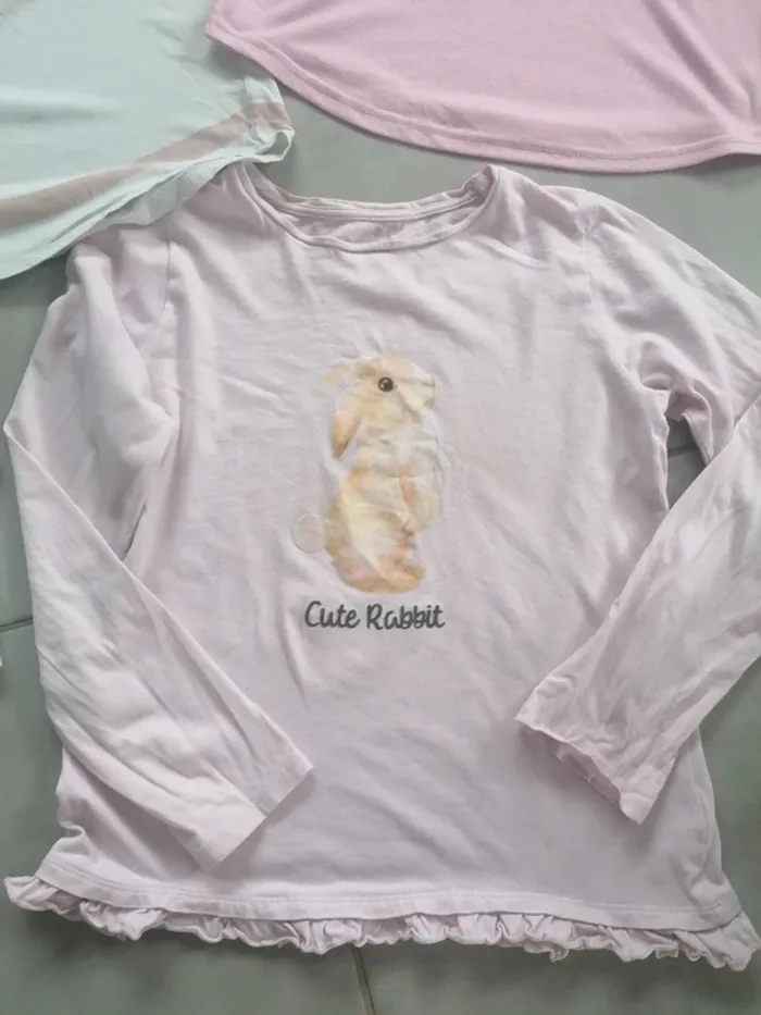 Lot 10-12ans chemise de nuit /haut de pyjama +donne pantalon - photo numéro 4