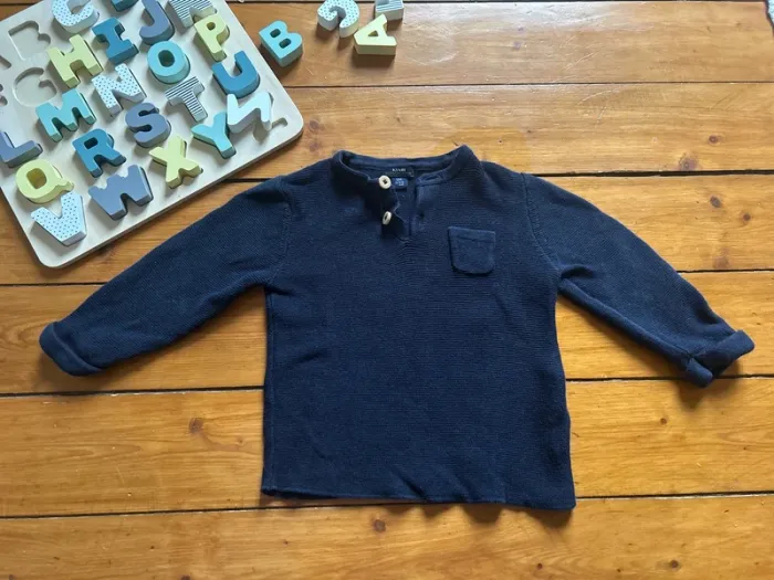 Pull bleu 12 mois