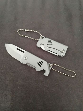 Lot 2 minis couteaux pliants