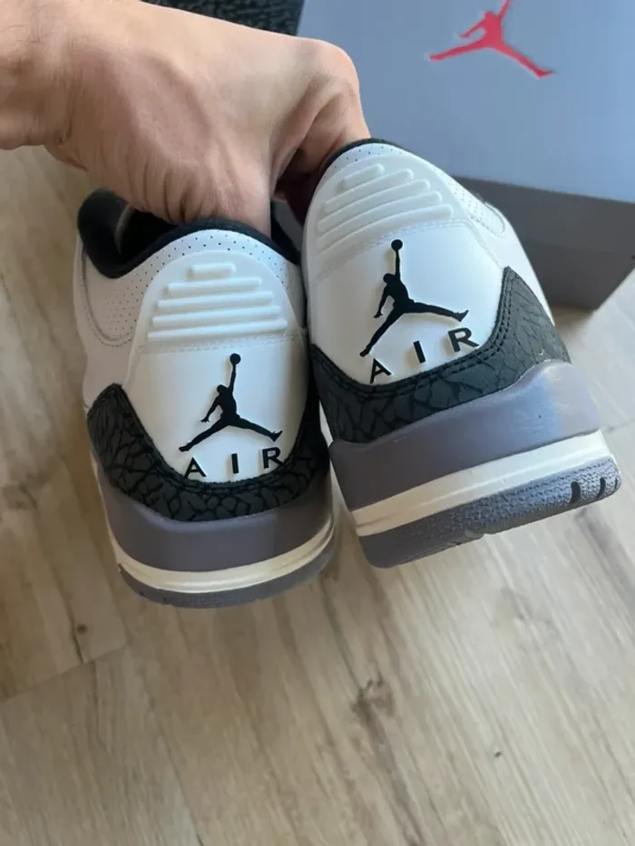 Air Jordan 3 Cement Grey 42 - photo numéro 3