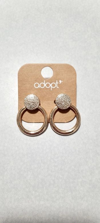 Boucles d'oreilles rondes dorées parfois neuve avec étiquette