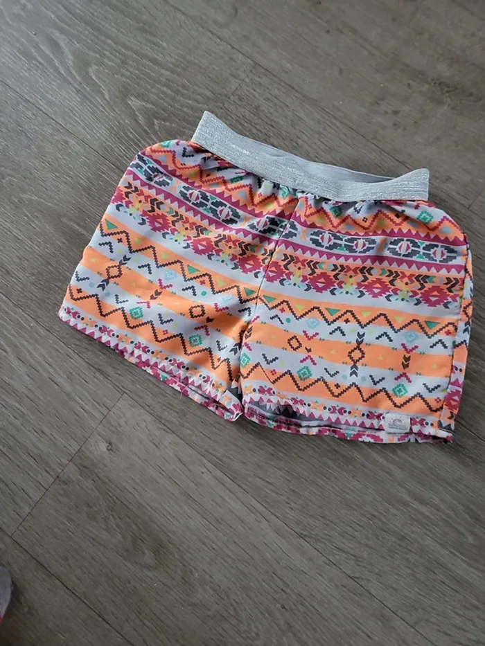Short 8 ans