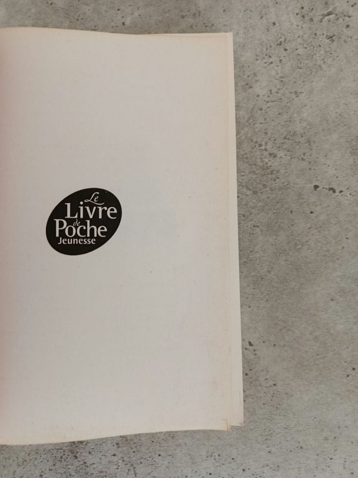 Livre Entre chiens et loups - photo numéro 4