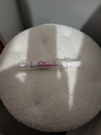 Crème contour des yeux neuve anti rides