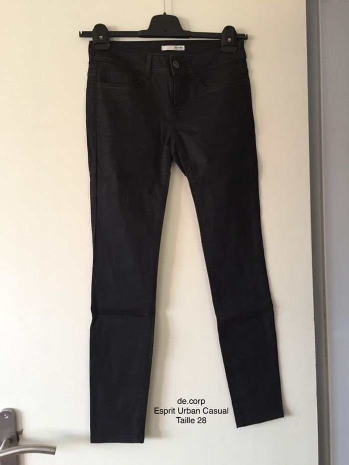 Jeans Esprit Urban Casual noir Taille 28