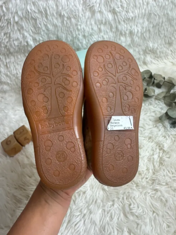 Paire de chaussons Babybotte taille 25 - photo numéro 4