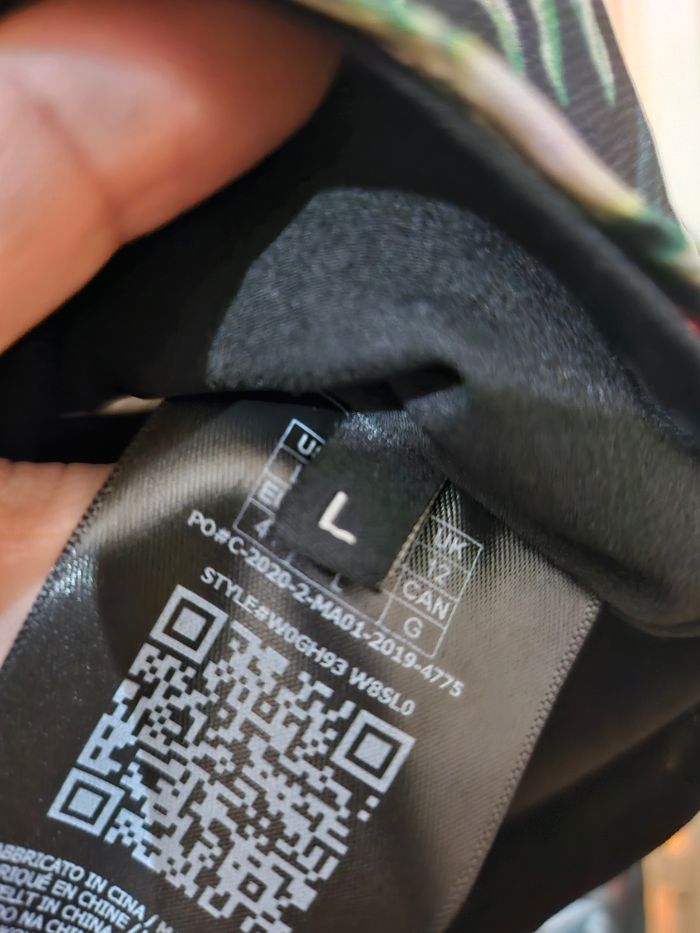 Magnifique blouse Guess fleurie taille M/L - photo numéro 3