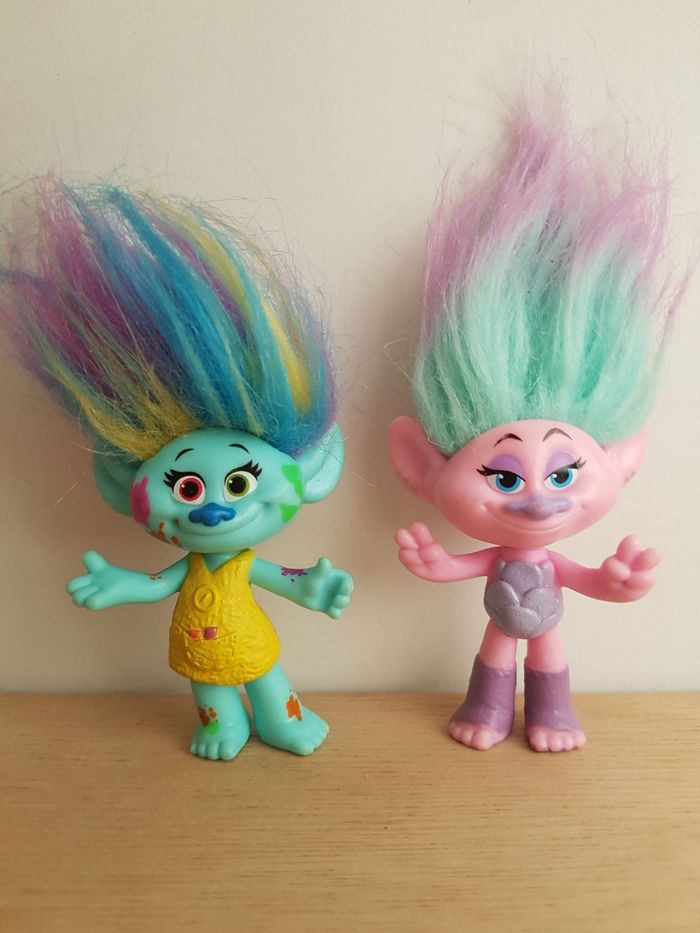 8 figurines The trolls et coffret - photo numéro 8
