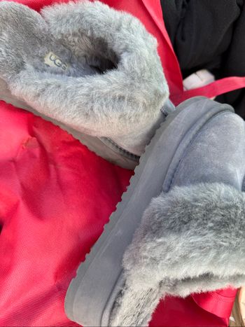 ugg basse grise