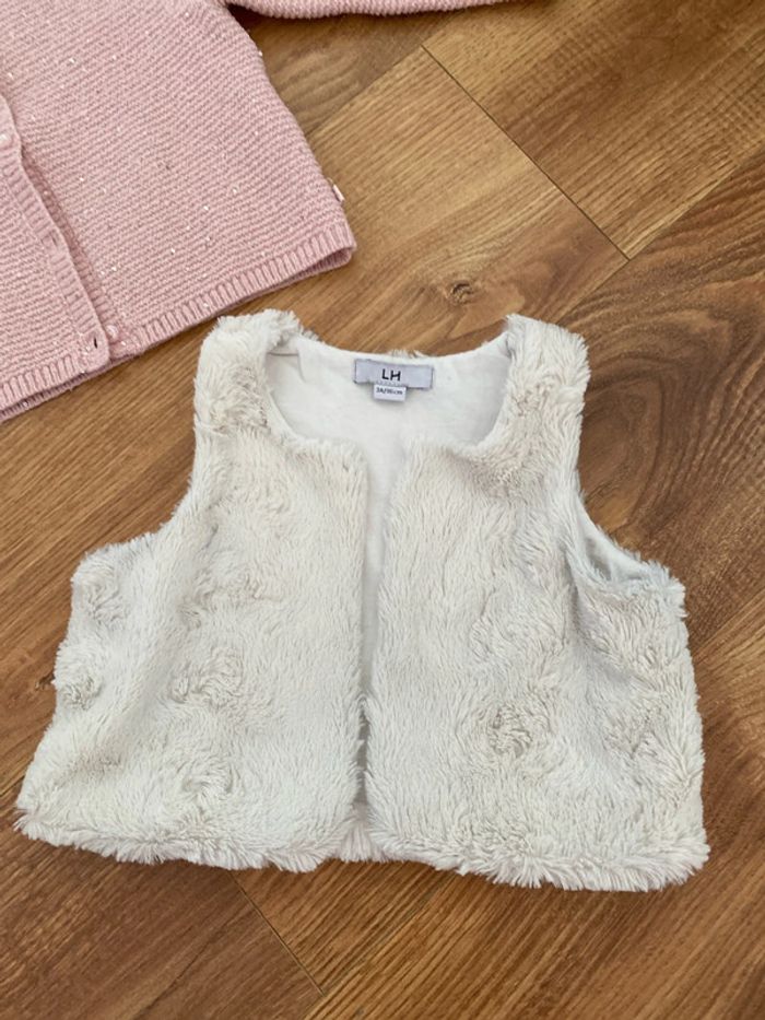 1 gilet manches longues rose à paillettes 1 gilet sans manche blanc - photo numéro 2