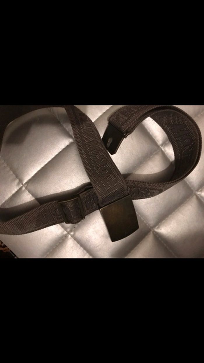 Ceinture kaki boucle dorée