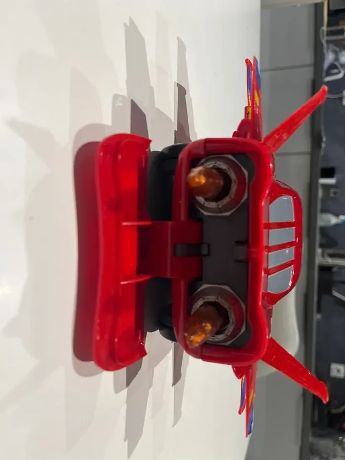 Rare, Flash Mc Queen Faucon son et lumière - photo numéro 10