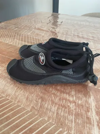Chaussures d eau