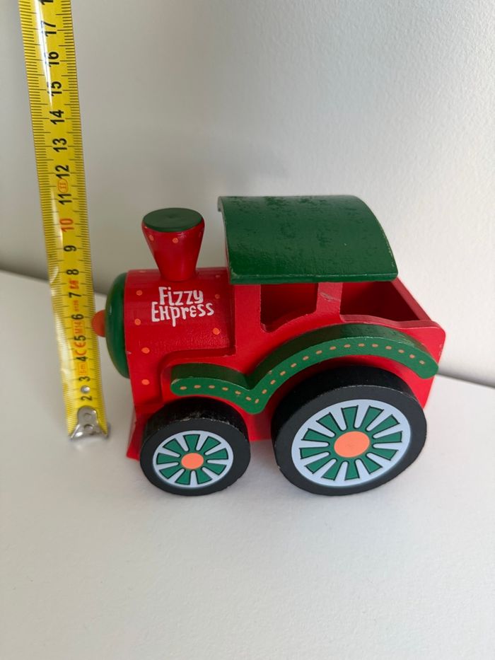 Train en bois - photo numéro 3