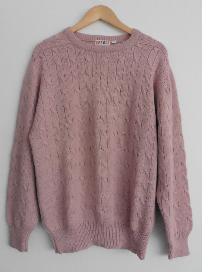 Pull rose à torsades. Naf Naf. Taille unique / 38 40 42 44.