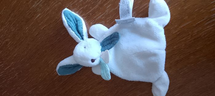 Doudou et Compagnie peluche lapin semi plat turquoise. Happy pop . 17 CMS Très bon état - photo numéro 2