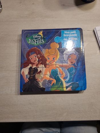 Livre puzzle clochette